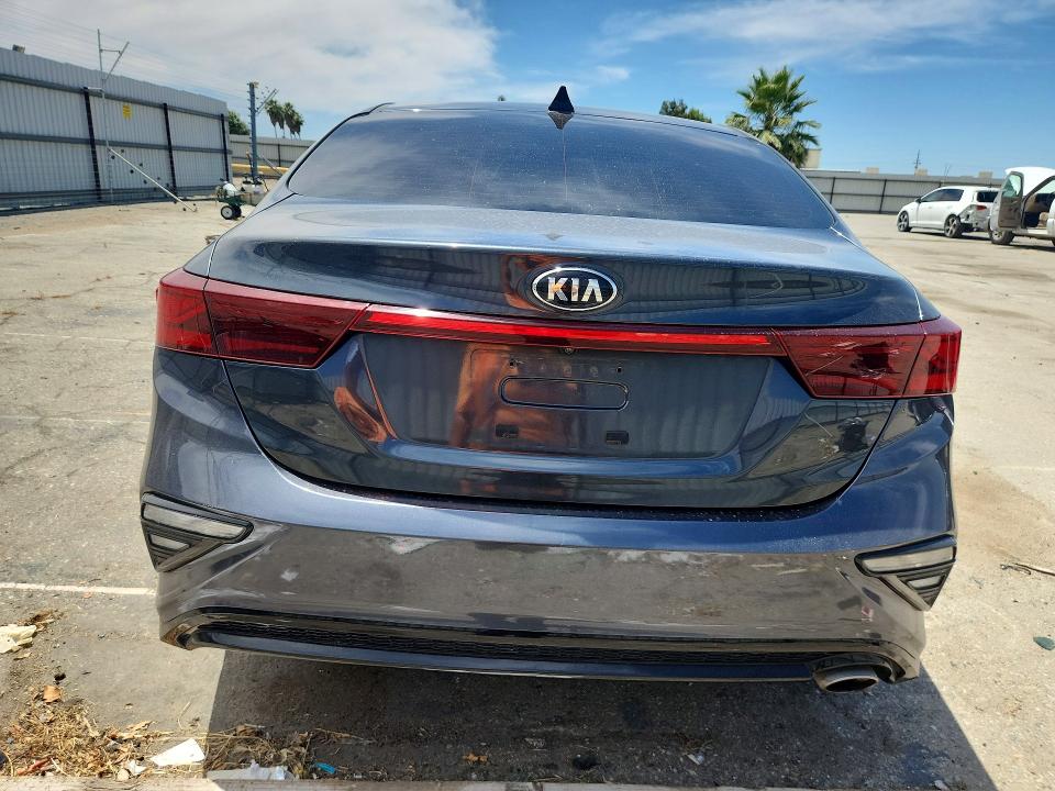 55799406 :رقم المزاد ، 3KPF24AD5ME346958 vin ، 2021 Kia Forte مزاد بيع