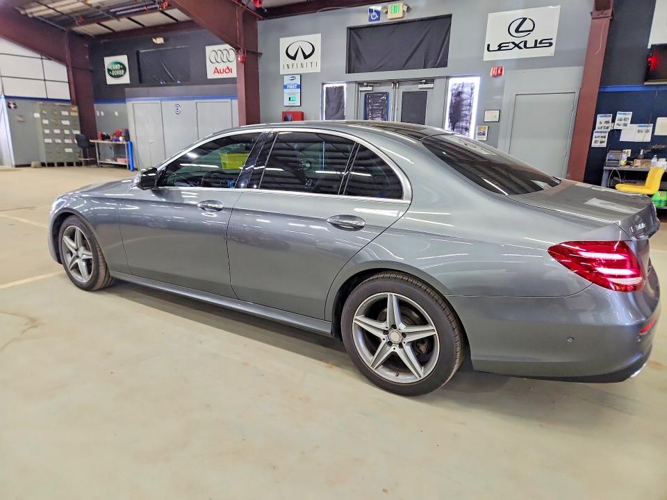 56952696 :رقم المزاد ، WDDZF4KB9HA030976 vin ، 2017 Mercedes-benz E مزاد بيع