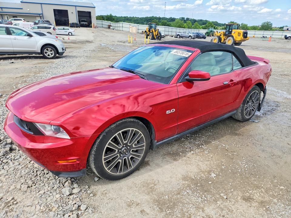56578616 :رقم المزاد ، 1ZVBP8FF1B5121590 vin ، 2011 Ford Mustang مزاد بيع