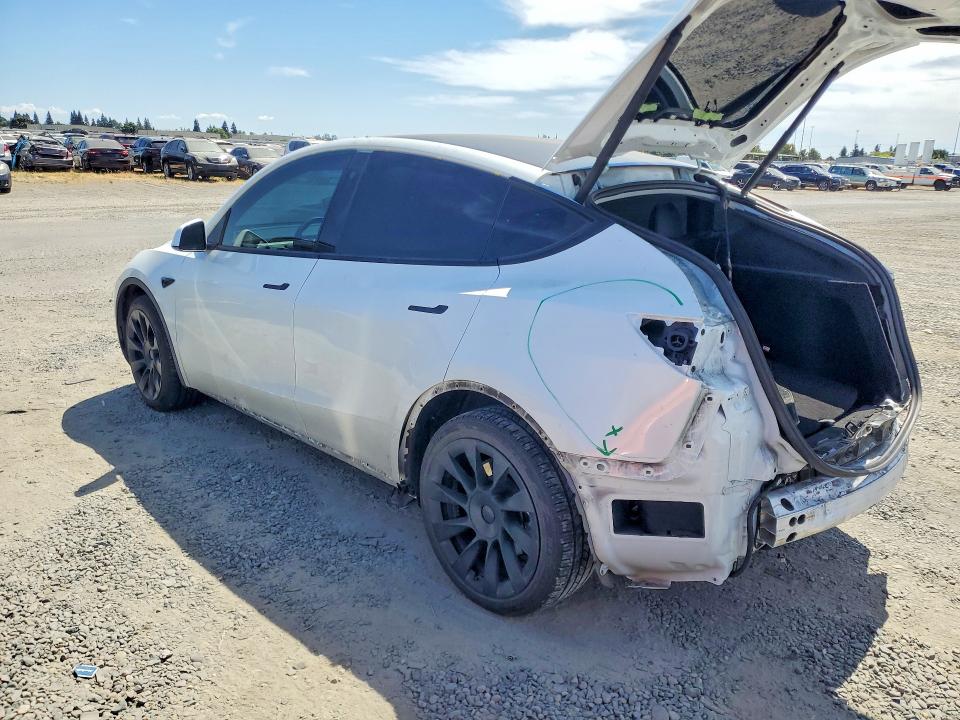 2023 Tesla Model Y მანქანა იყიდება აუქციონზე, vin: 7SAYGDEE8PF690878, აუქციონის ნომერი: 59272336