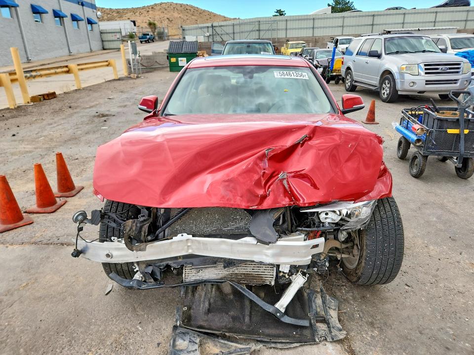 58461356 :رقم المزاد ، WBA3C3G50ENS71235 vin ، 2014 Bmw 320 مزاد بيع