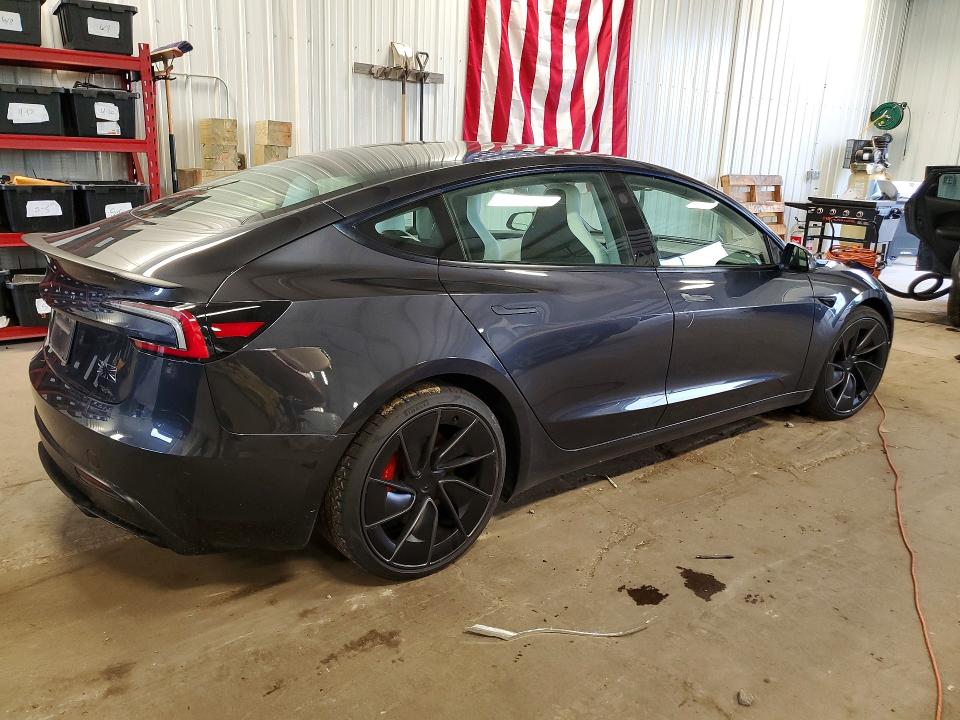 55543566 :رقم المزاد ، 5YJ3E1ET1RF869146 vin ، 2024 Tesla Model 3 مزاد بيع