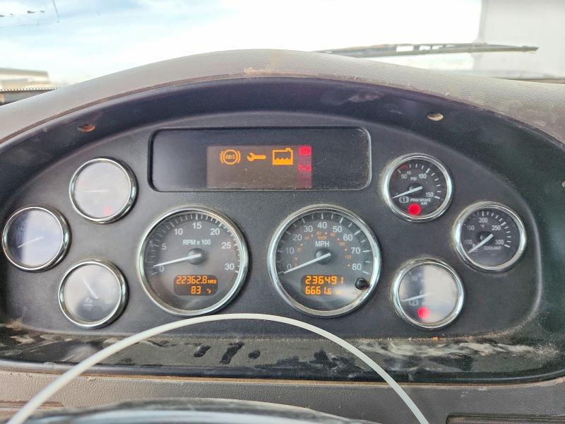 Продажа на аукционе авто 2015 Peterbilt 348, vin: 2NP3LJ0X5FM263628, номер лота: 55646276