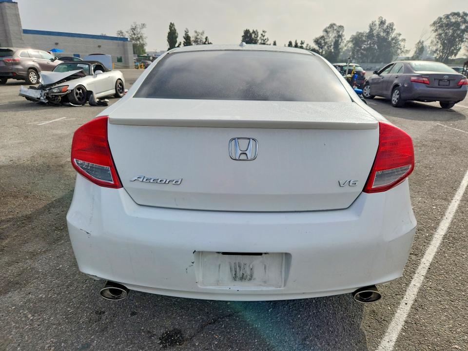 55962966 :رقم المزاد ، 1HGCS2B88BA007492 vin ، 2011 Honda Accord مزاد بيع