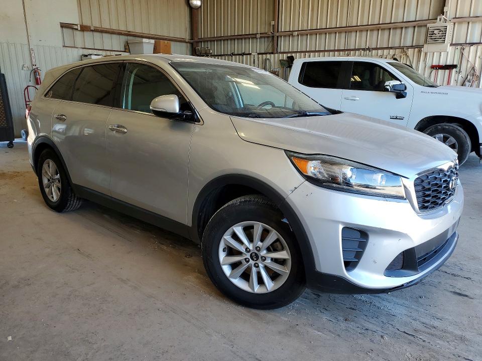 Продажа на аукционе авто 2020 Kia Sorento, vin: 5XYPG4A58LG638460, номер лота: 57681376