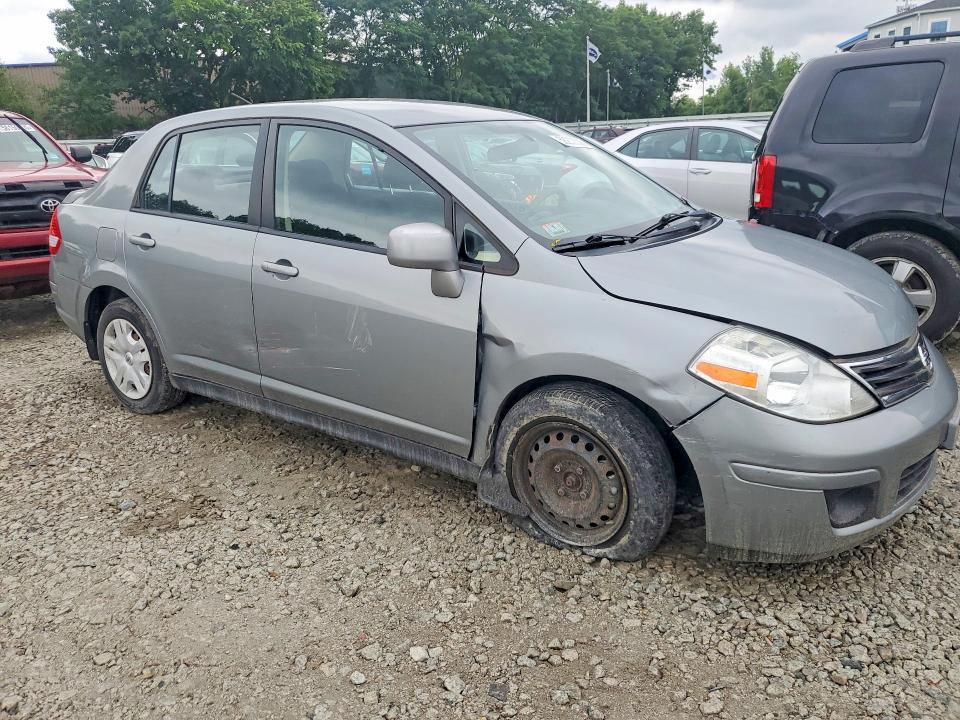58233536 :رقم المزاد ، 3N1BC1AP6BL397580 vin ، 2011 Nissan Versa مزاد بيع