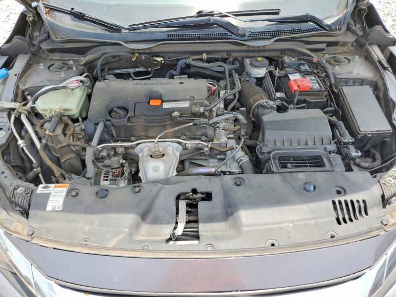 58693336 :رقم المزاد ، 19XFC2F74JE040947 vin ، 2018 Honda Civic مزاد بيع