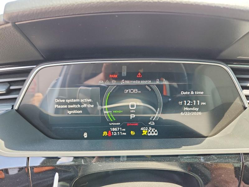 57258886 :رقم المزاد ، WA14AAGE9RB054964 vin ، 2024 Audi Q8 E-tron مزاد بيع