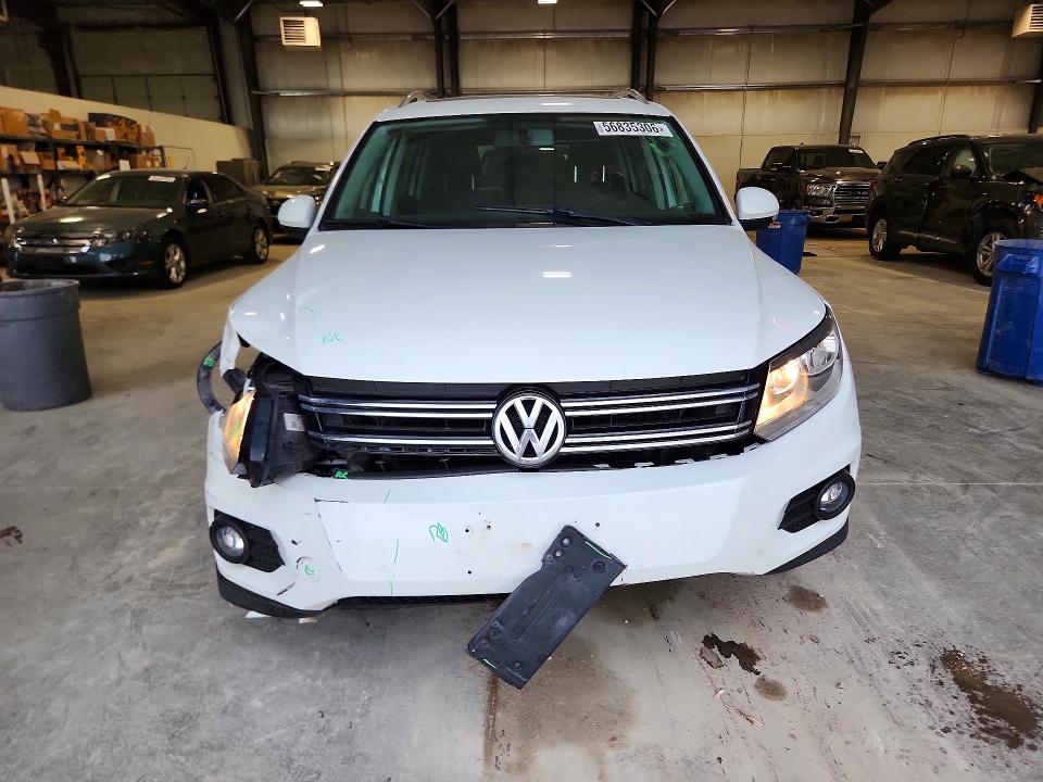 56835306 :رقم المزاد ، WVGBV7AX4FW502364 vin ، 2015 Volkswagen Tiguan مزاد بيع