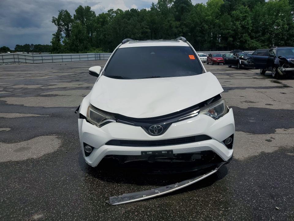 Продаж на аукціоні авто 2018 Toyota Rav4, vin: JTMRFREVXJJ746238, номер лоту: 57763056