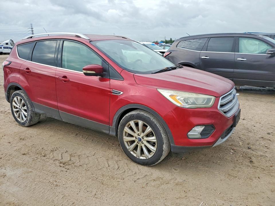 55982396 :رقم المزاد ، 1FMCU0JD5HUB88727 vin ، 2017 Ford Escape مزاد بيع