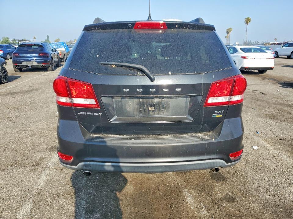 55947586 :رقم المزاد ، 3C4PDCBG2CT231276 vin ، 2012 Dodge Journey مزاد بيع