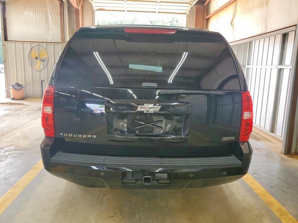 Продаж на аукціоні авто 2011 Chevrolet Suburban, vin: 1GNSKJE34BR178530, номер лоту: 58770486