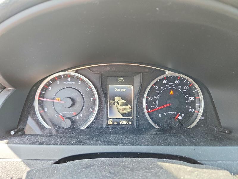 56367176 :رقم المزاد ، 4T1BF1FK3FU950663 vin ، 2015 Toyota Camry مزاد بيع