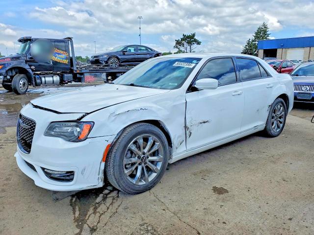 Auction sale of the 2014 Chrysler 300, vin: 2C3CCAGG4EH297732, lot number: 58522386