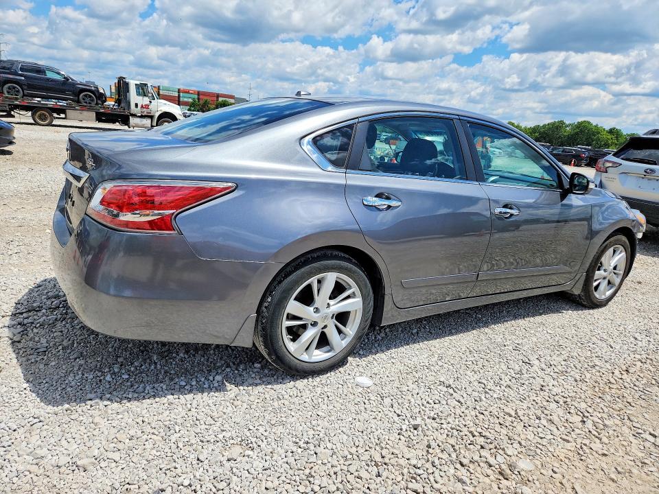 58272126 :رقم المزاد ، 1N4AL3AP3FN883229 vin ، 2015 Nissan Altima مزاد بيع