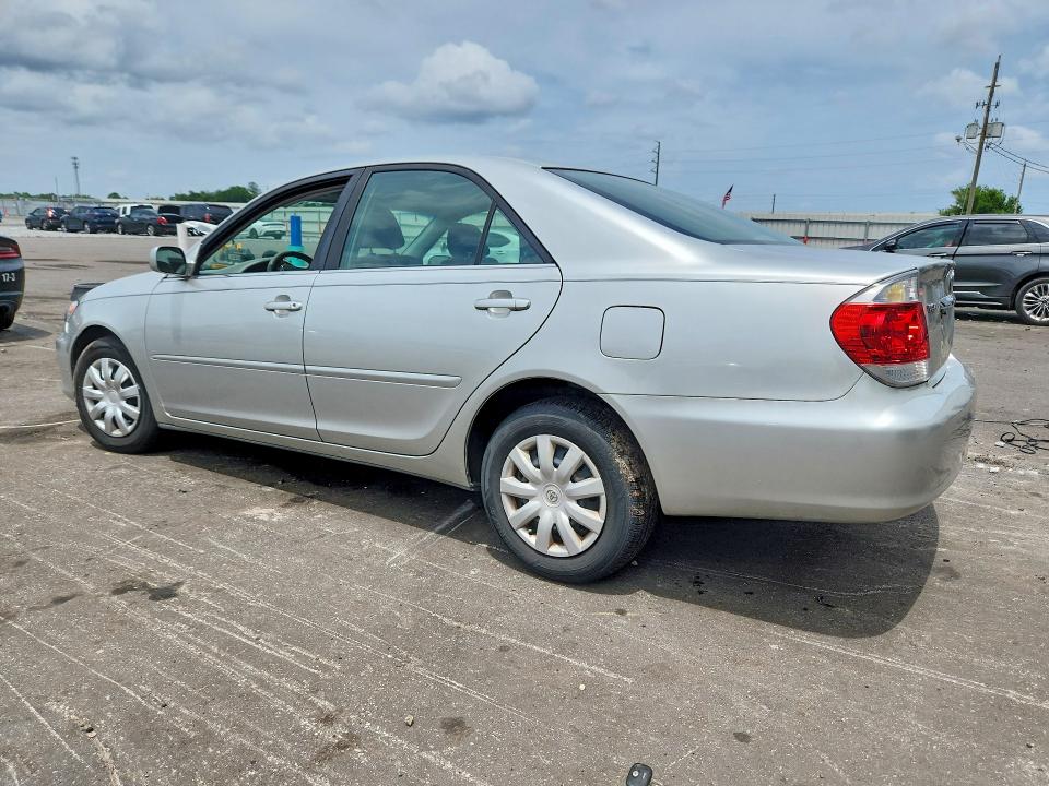 2005 Toyota Camry მანქანა იყიდება აუქციონზე, vin: 4T1BE32K55U546363, აუქციონის ნომერი: 57740946