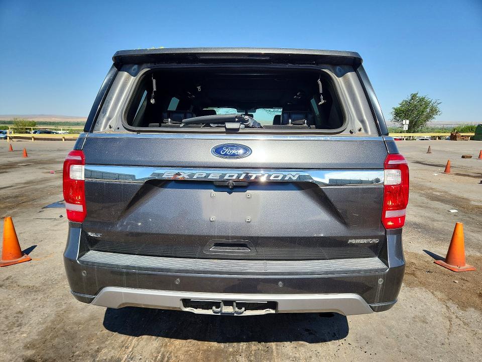57544516 :رقم المزاد ، 1FMJU1HT6JEA28673 vin ، 2018 Ford Expedition مزاد بيع