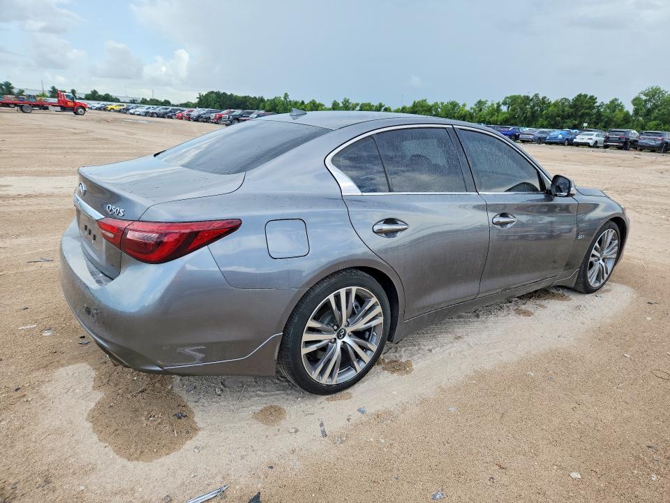 56551106 :رقم المزاد ، JN1EV7AP9JM361252 vin ، 2018 Infiniti Q50 مزاد بيع