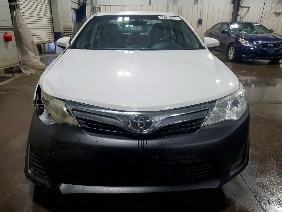 2014 Toyota Camry მანქანა იყიდება აუქციონზე, vin: 4T4BF1FK9ER348600, აუქციონის ნომერი: 55610686