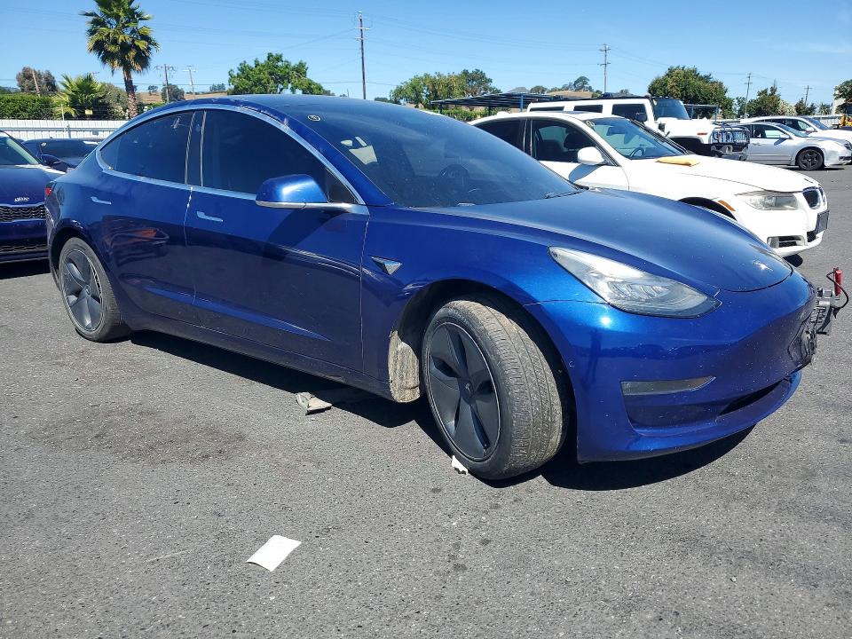 2018 Tesla Mdl 3 Std მანქანა იყიდება აუქციონზე, vin: 5YJ3E1EA2JF059253, აუქციონის ნომერი: 56640856