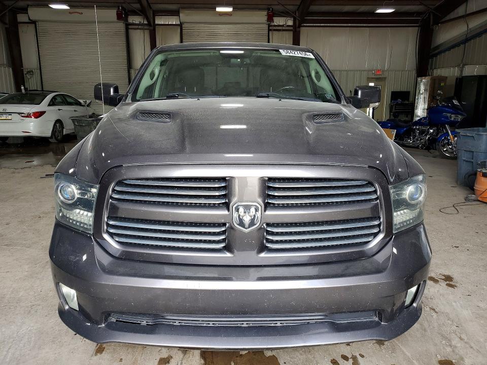 58427456 :رقم المزاد ، 1C6RR7HT7FS540289 vin ، 2015 Ram 1500 مزاد بيع