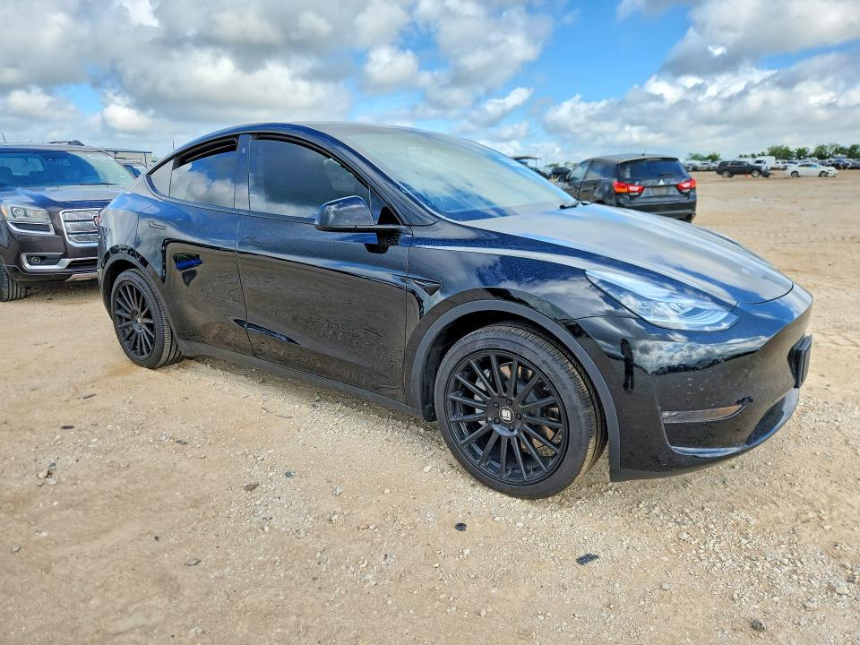 Продажа на аукционе авто 2022 Tesla Model Y, vin: 7SAYGAEE9NF337349, номер лота: 55038716