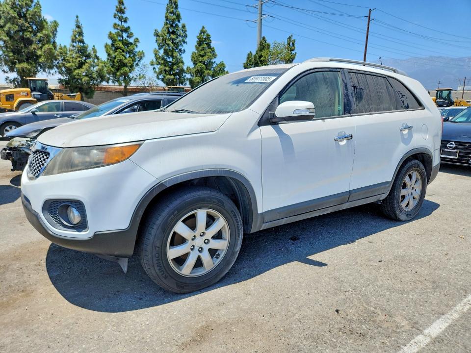 85977305 :رقم المزاد ، 5XYKT4A12BG154592 vin ، 2011 Kia Sorento مزاد بيع