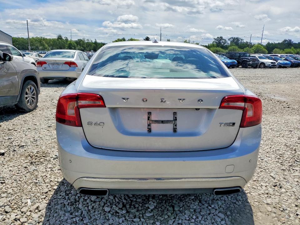 2017 Volvo S60 მანქანა იყიდება აუქციონზე, vin: LYV402TK1HB139966, აუქციონის ნომერი: 58220646