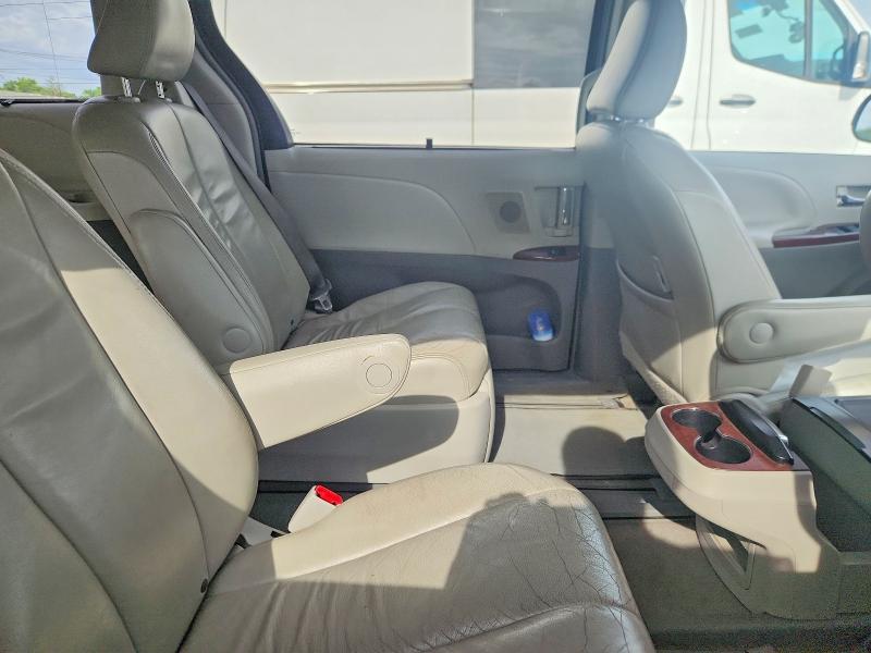 2013 Toyota Sienna მანქანა იყიდება აუქციონზე, vin: 5TDDK3DC3DS057913, აუქციონის ნომერი: 58187276