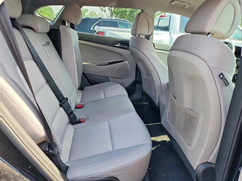 58742156 :رقم المزاد ، KM8J3CA44JU651328 vin ، 2018 Hyundai Tucson مزاد بيع