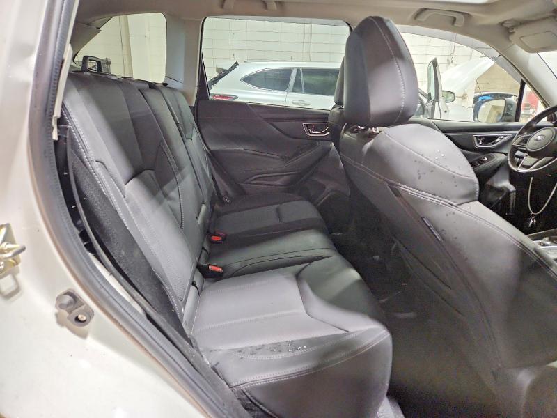 57301646 :رقم المزاد ، JF2SKAUC6MH408833 vin ، 2021 Subaru Forester مزاد بيع