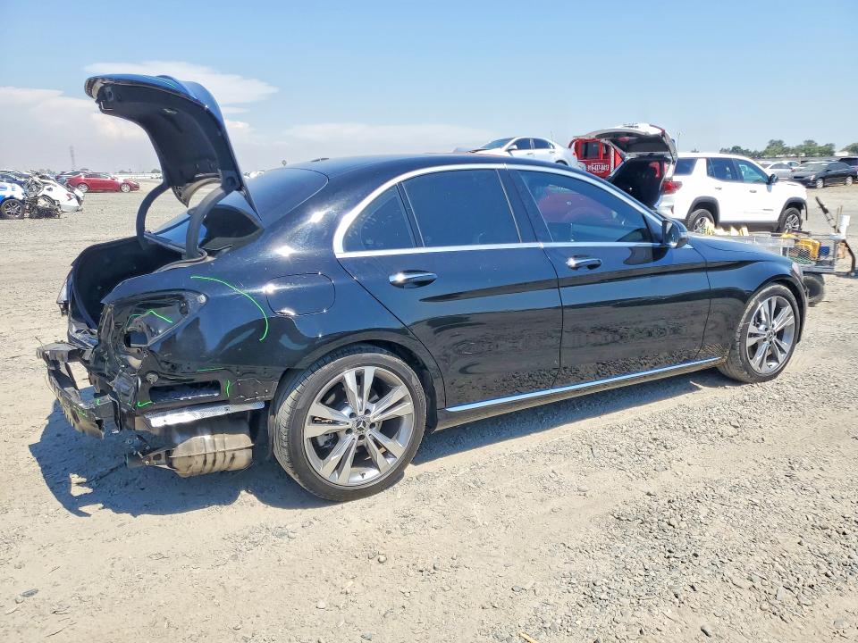 57949736 :رقم المزاد ، 55SWF4JB3JU234862 vin ، 2018 Mercedes-benz C مزاد بيع