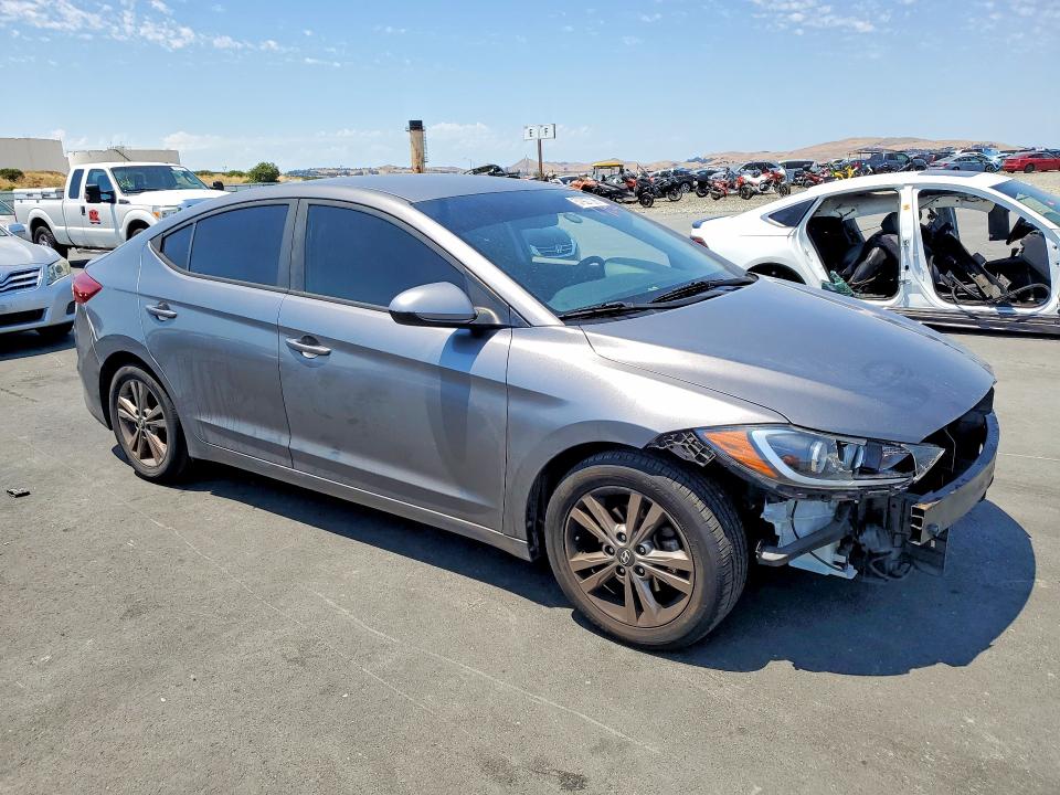2017 Hyundai Elantra მანქანა იყიდება აუქციონზე, vin: KMHD84LF9HU164462, აუქციონის ნომერი: 57927026