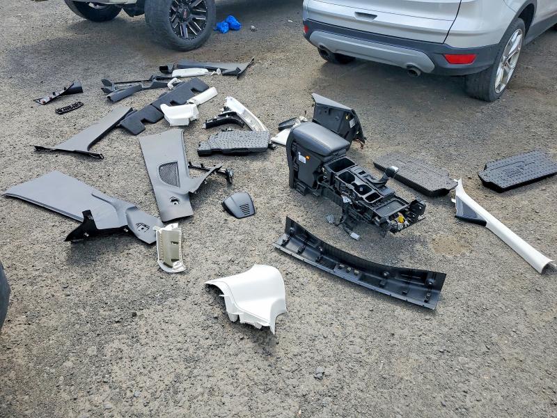 Продаж на аукціоні авто 2017 Ford Escape, vin: 1FMCU9JD0HUD86376, номер лоту: 56331016
