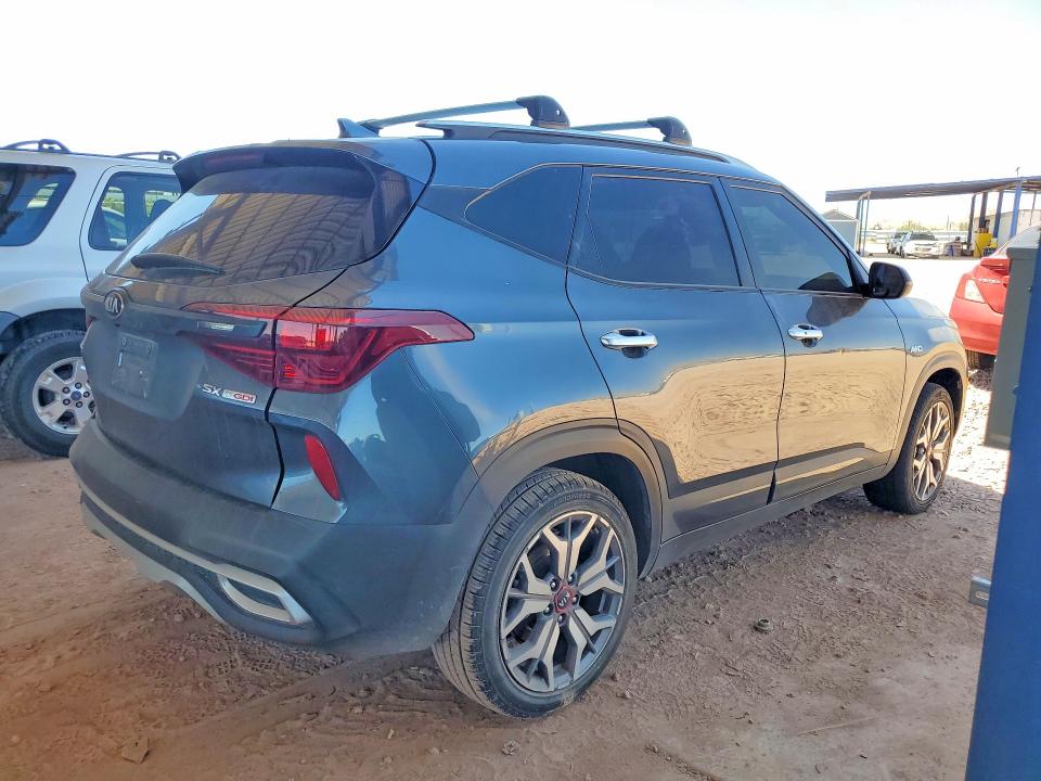 58246086 :رقم المزاد ، KNDETCA23M7142306 vin ، 2021 Kia Seltos مزاد بيع