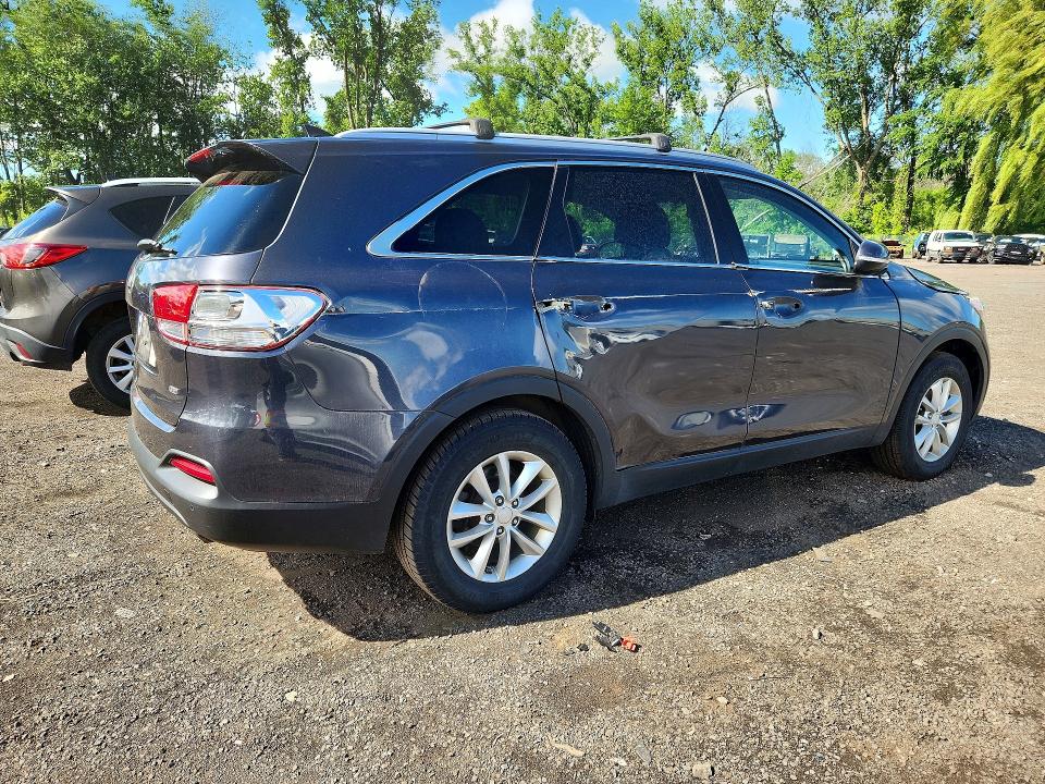 Продажа на аукционе авто 2017 Kia Sorento, vin: 5XYPG4A38HG215836, номер лота: 56709006