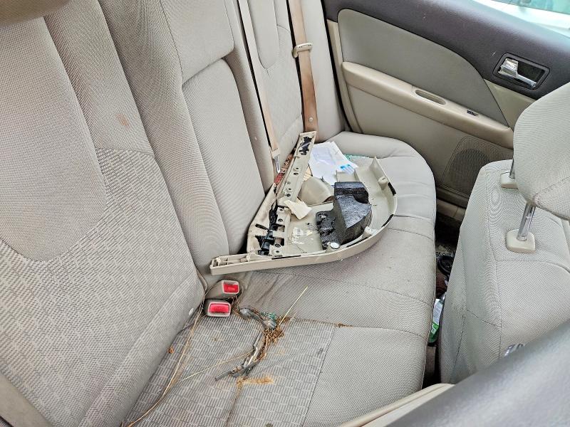 57486266 :رقم المزاد ، 3FAHP0HA8AR156290 vin ، 2010 Ford Fusion مزاد بيع