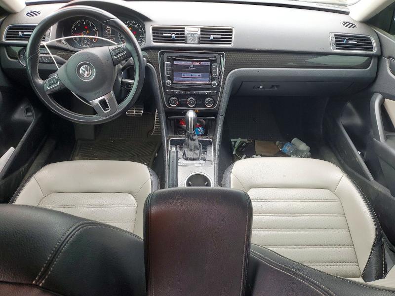57700676 :رقم المزاد ، 1VWBT7A30FC098467 vin ، 2015 Volkswagen Passat مزاد بيع