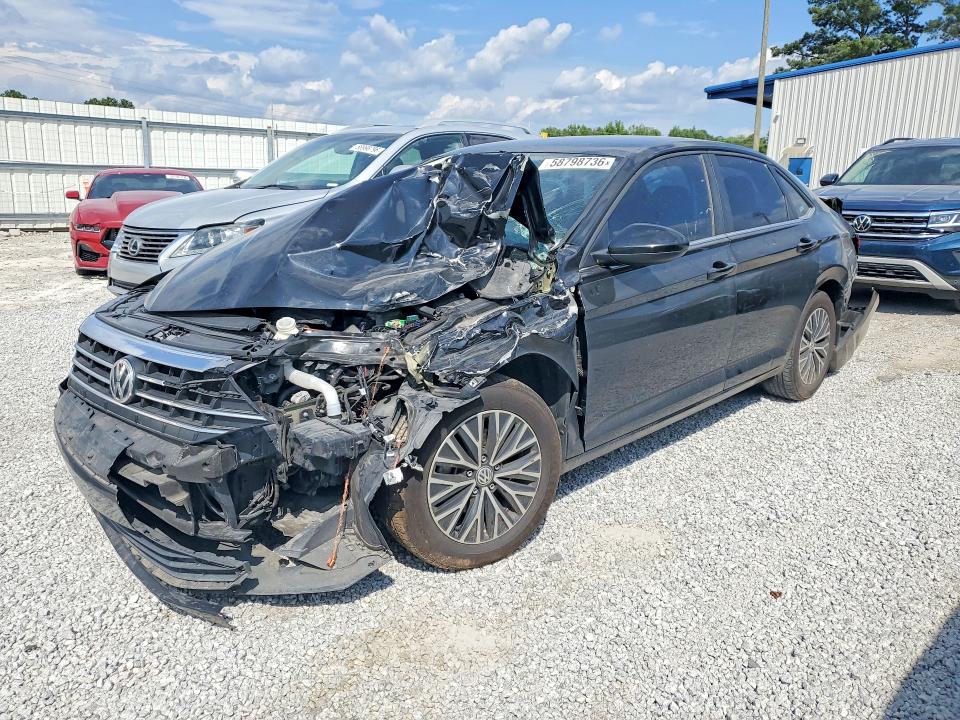 58798736 :رقم المزاد ، 3VWC57BU0MM012656 vin ، 2021 Volkswagen Jetta مزاد بيع