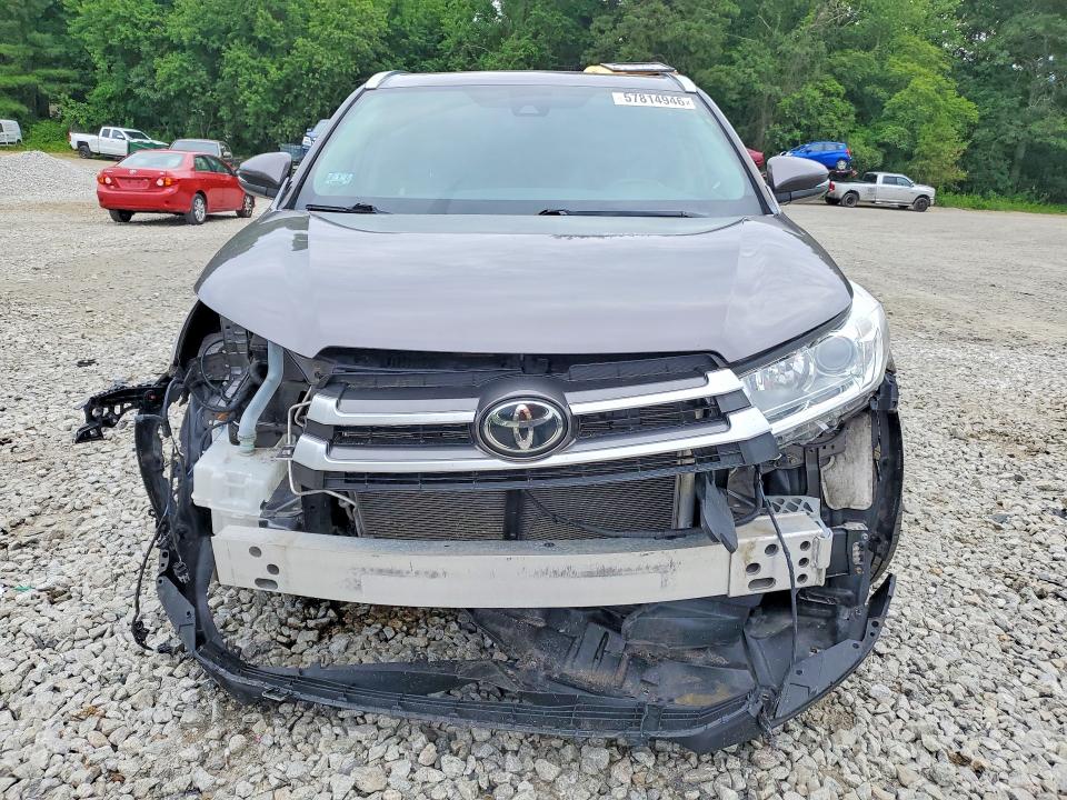 2019 Toyota Highlander მანქანა იყიდება აუქციონზე, vin: 5TDJZRFH1KS700363, აუქციონის ნომერი: 57814946