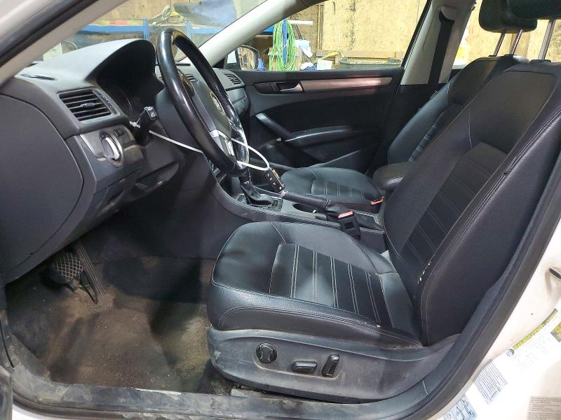 2015 Volkswagen Passat მანქანა იყიდება აუქციონზე, vin: 1VWBS7A35FC042124, აუქციონის ნომერი: 57398976