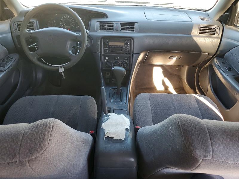 56538966 :رقم المزاد ، JT2BG22K2Y0493389 vin ، 2000 Toyota Camry مزاد بيع