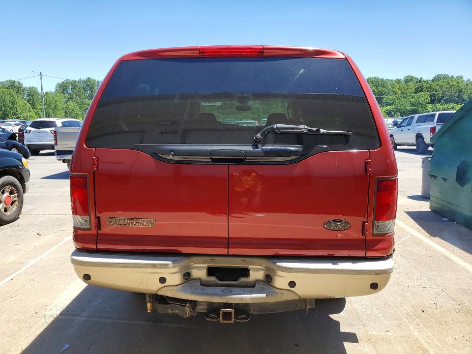 2005 Ford Excursion მანქანა იყიდება აუქციონზე, vin: 1FMSU45PX5EA49500, აუქციონის ნომერი: 55680356