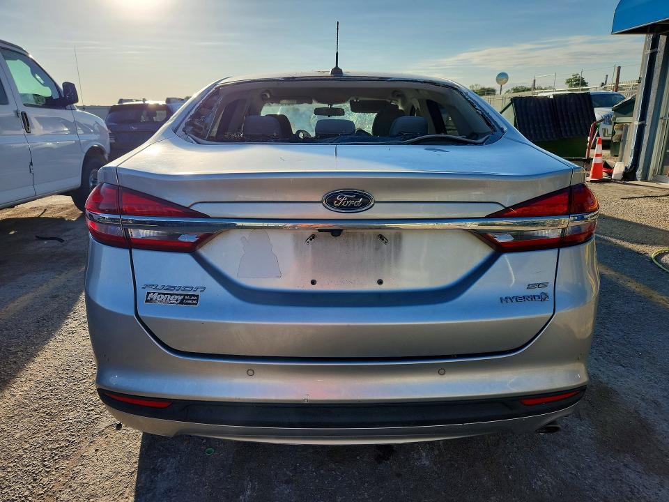 57312866 :رقم المزاد ، 3FA6P0LU6JR267798 vin ، 2018 Ford Fusion مزاد بيع