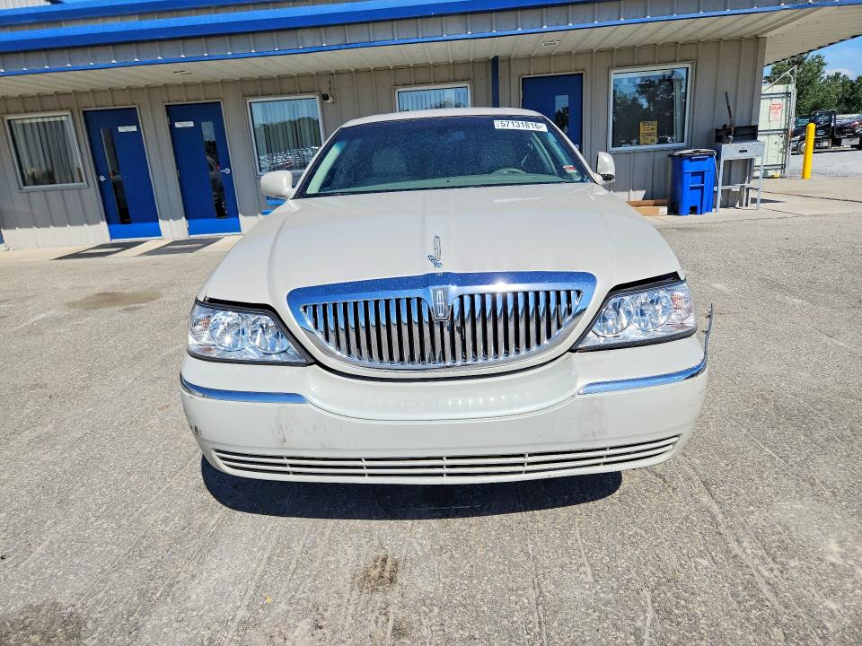 Aukcja sprzedaży 2005 Lincoln Town Car, vin: 1LNHM82W45Y624296, numer aukcji: 57131816