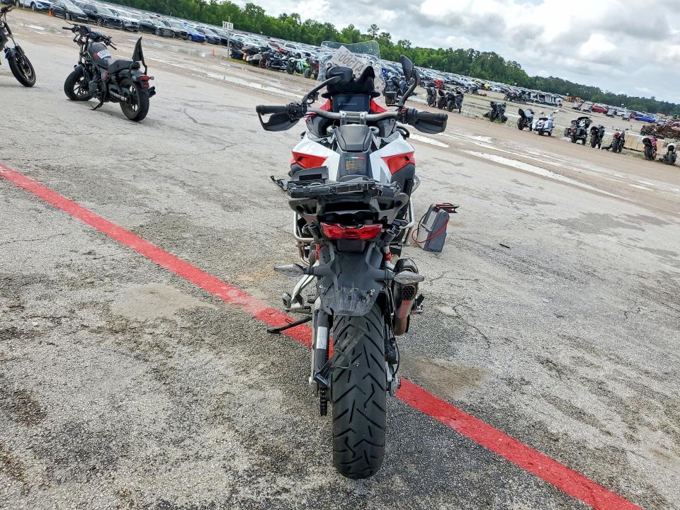 Продажа на аукционе авто 2022 Ducati Multistrada, vin: ZDMAALVW6NB004313, номер лота: 56247566