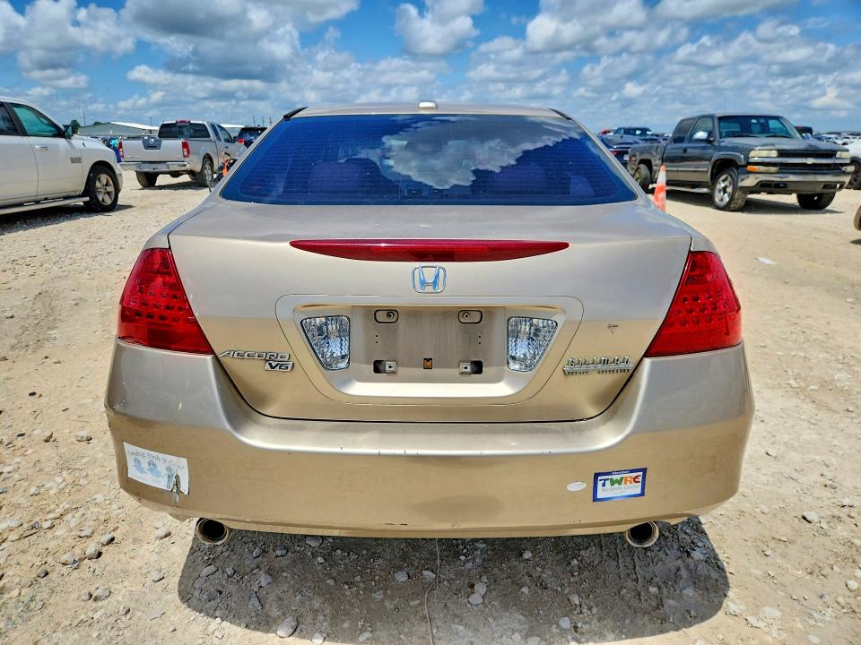 57054946 :رقم المزاد ، 1HGCM66586A003403 vin ، 2006 Honda Accord مزاد بيع