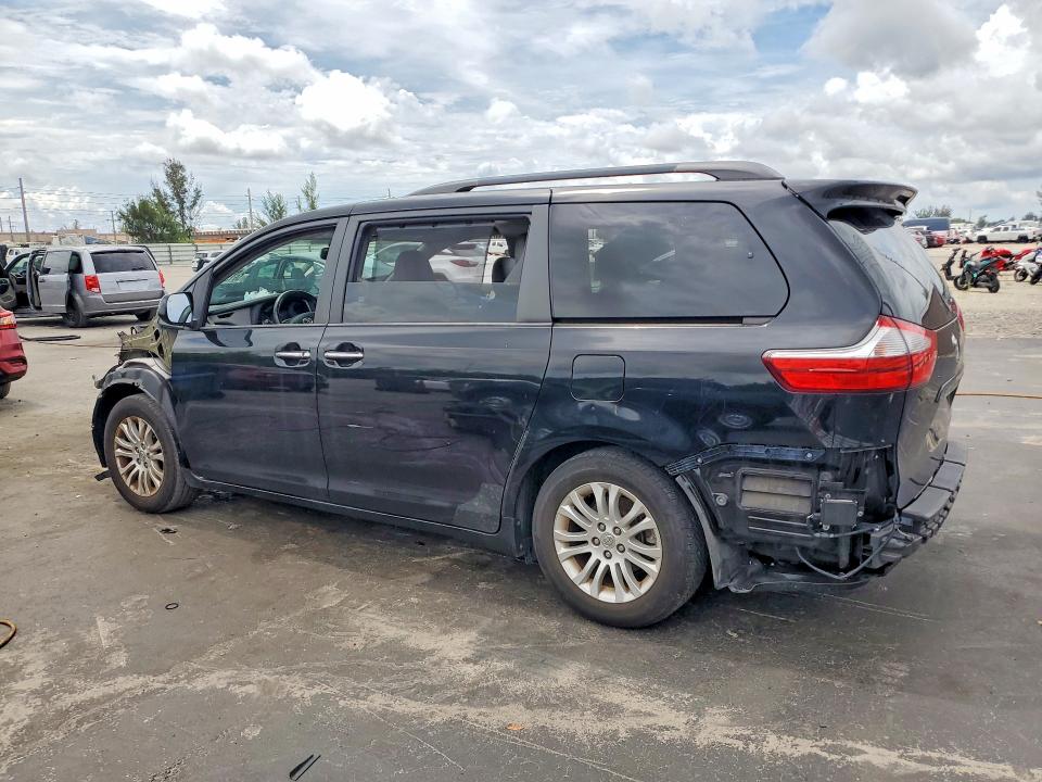 Продаж на аукціоні авто 2015 Toyota Sienna, vin: 5TDYK3DC5FS689915, номер лоту: 56131356