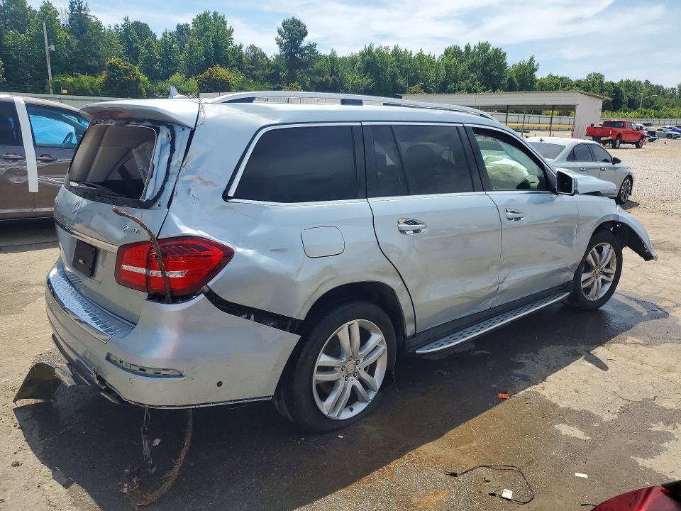 56138916 :رقم المزاد ، 4JGDF6EE7HA896077 vin ، 2017 Mercedes-benz Gls مزاد بيع